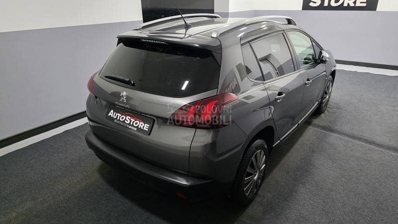 Peugeot 2008 1.2 PURETECH 110