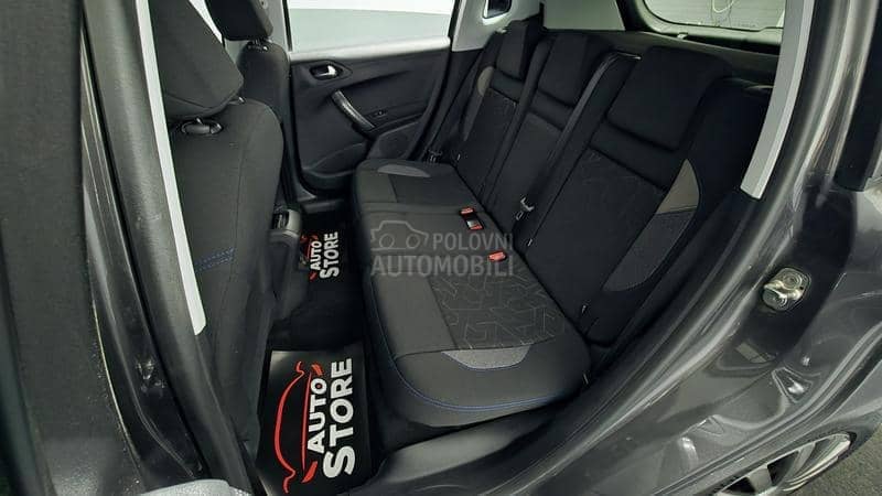 Peugeot 2008 1.2 PURETECH 110