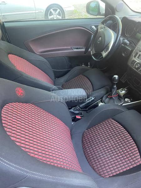 Alfa Romeo MiTo 