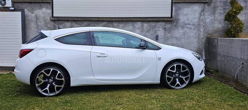 Opel Astra J GTC OPC 2