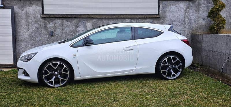 Opel Astra J GTC OPC 2