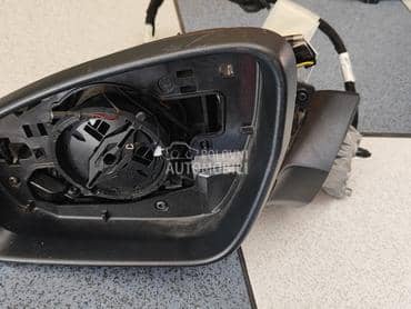 Retrovizor za Volkswagen ID.4 od 2020. do 2024. god.