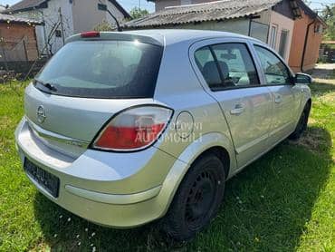 Gepek vrata za Opel Astra H od 2004. do 2010. god.