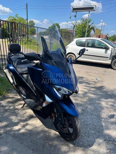 Yamaha t max dx