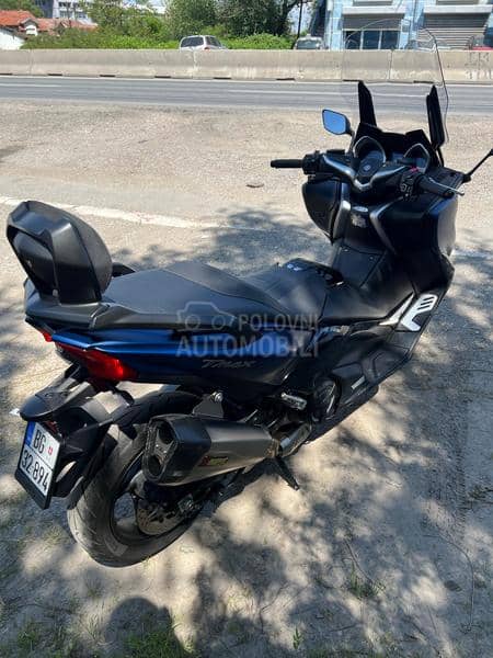 Yamaha t max dx