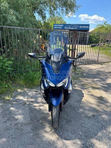 Yamaha t max dx