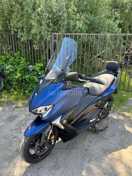 Yamaha t max dx