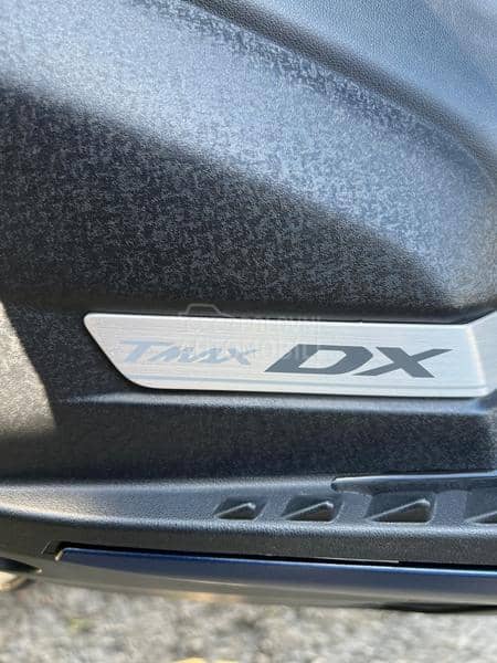 Yamaha t max dx