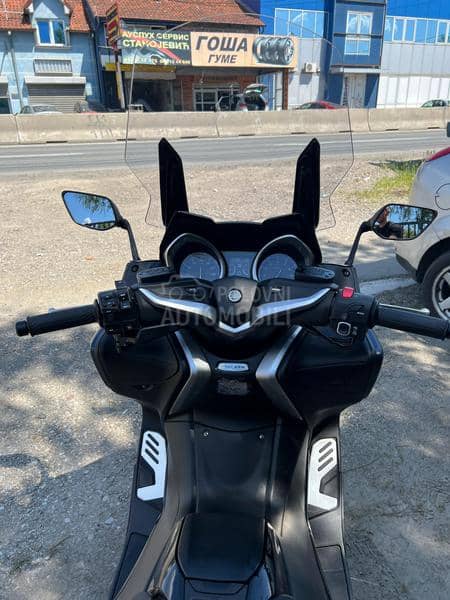 Yamaha t max dx