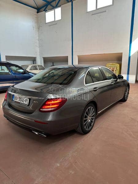 Mercedes Benz E 220 