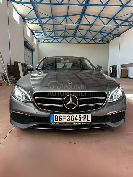 Mercedes Benz E 220 