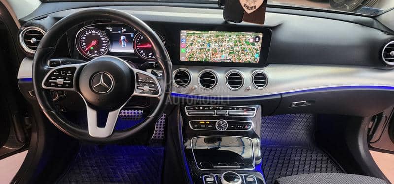 Mercedes Benz E 220 