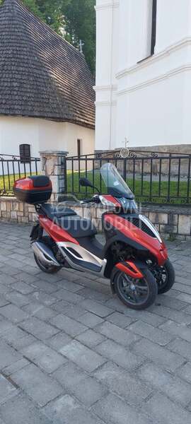 Piaggio Yourban MP3 300 ie