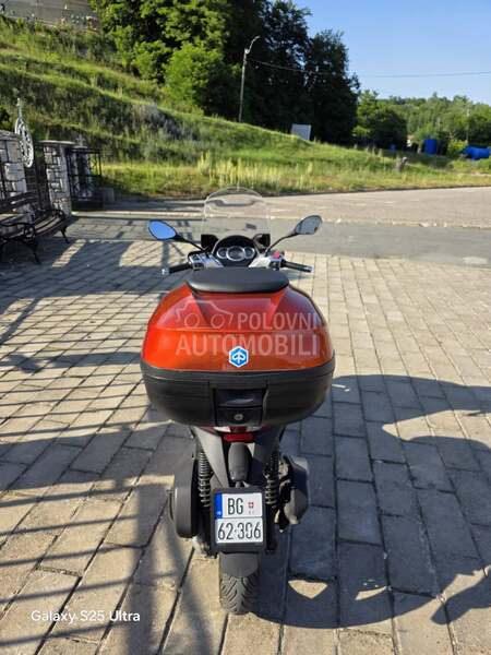 Piaggio Yourban MP3 300 ie