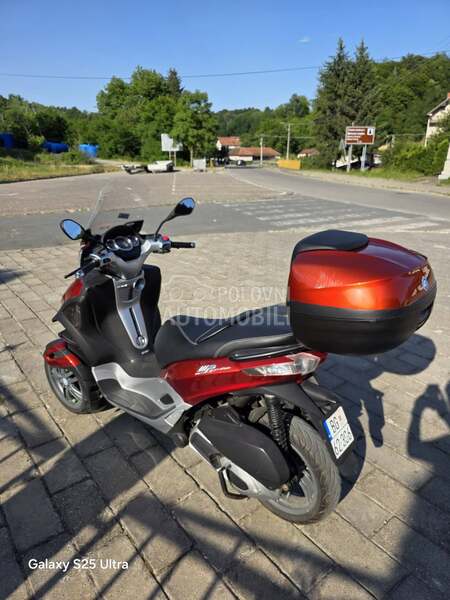 Piaggio Yourban MP3 300 ie