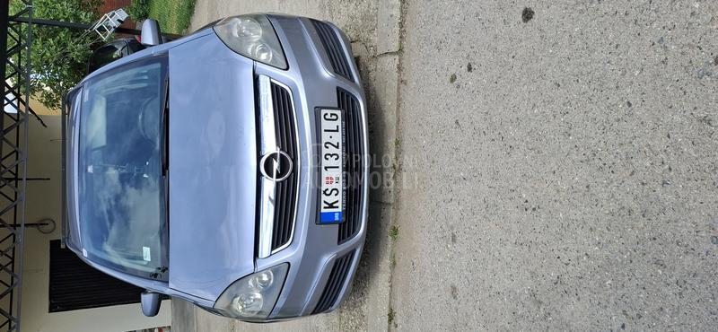 Opel Zafira 