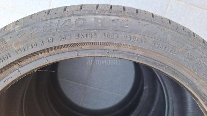 Continental 225/40 R19 Letnja