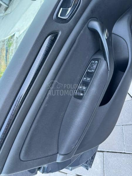 Renault Megane 1.2 VIRTUAL