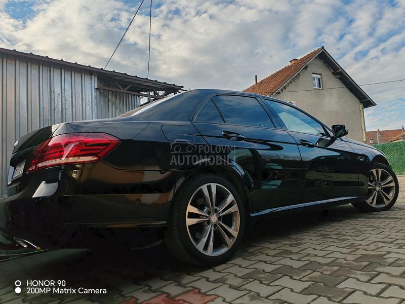 Mercedes Benz E 220 EDITIONE 4matic