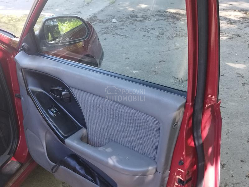 Hyundai Elantra 1.6 GLS