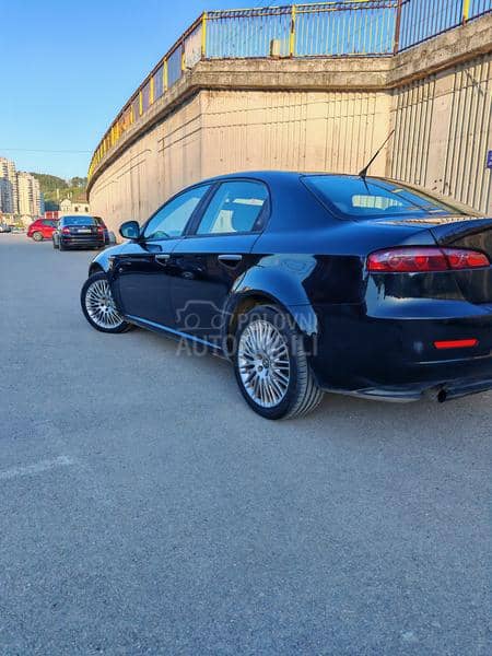 Alfa Romeo 159 