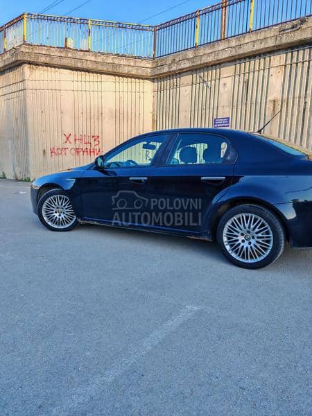 Alfa Romeo 159 