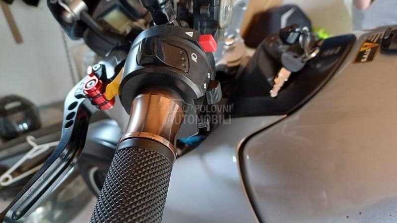 Suzuki GSR 600 GSR600