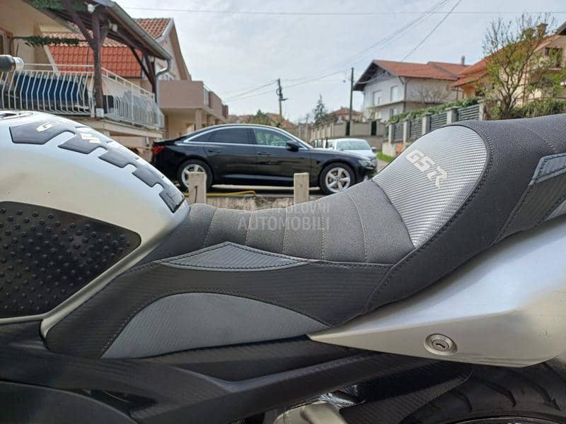 Suzuki GSR 600 GSR600