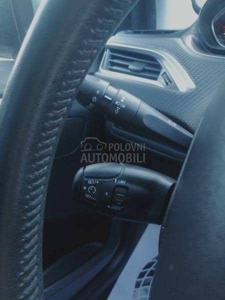 Peugeot 2008 //1.4HDI MAX PAKET//