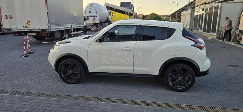 Nissan Juke 1.5DCI/Car vertical