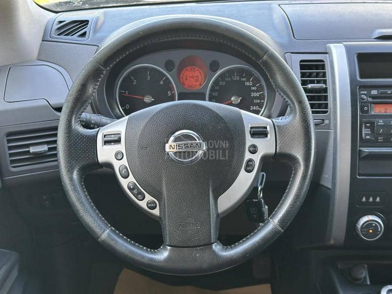 Nissan X-Trail 2.0 CH