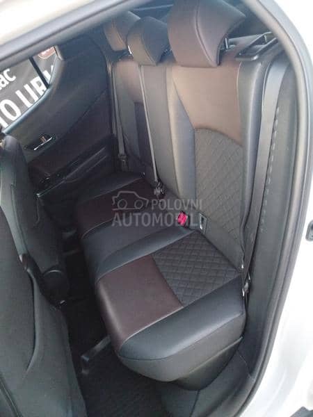 Toyota C-HR 1.8i  H I B R I D