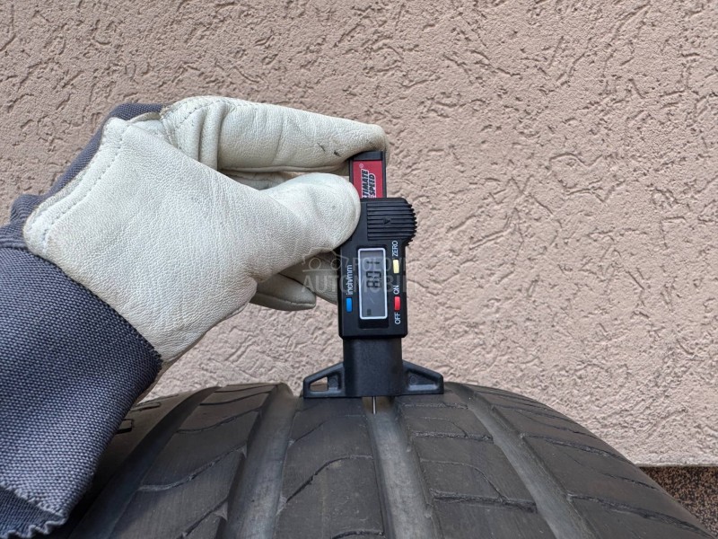 Pirelli 235/50 R19 Letnja