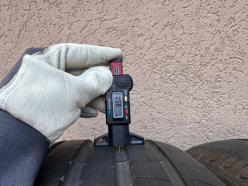 Pirelli 235/50 R19 Letnja