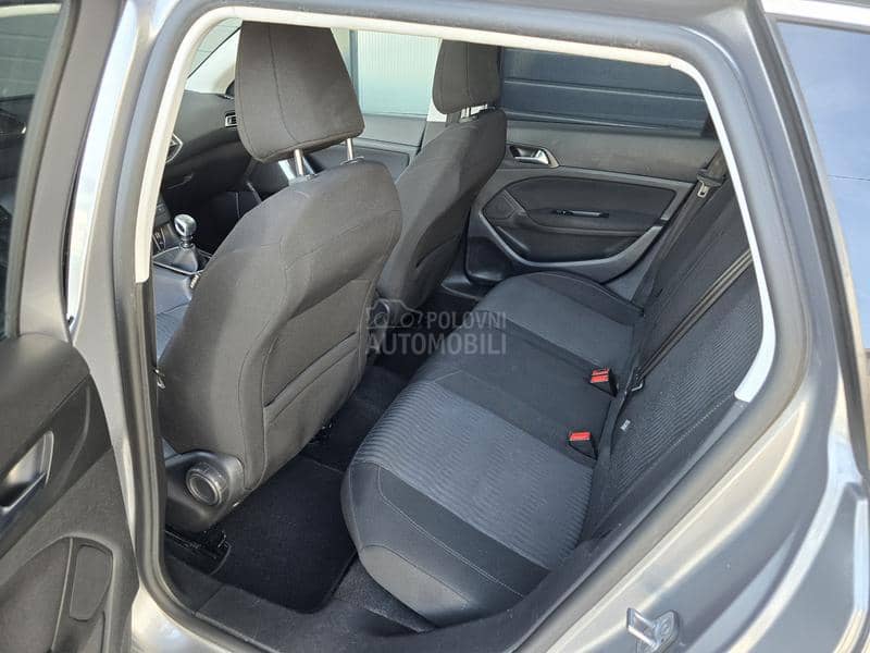 Peugeot 308 1.6 HDI PANO