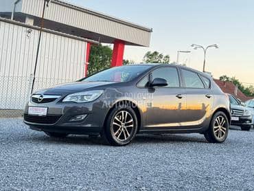 Opel Astra J 1.7 CDTI BESPREK0RNA