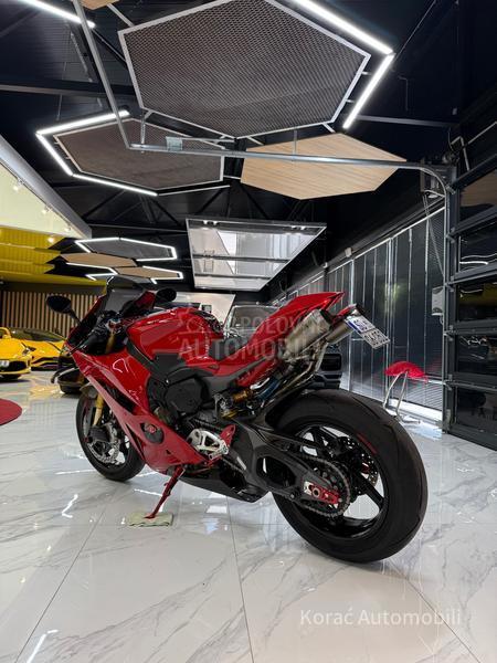 Ducati Panigale V4S