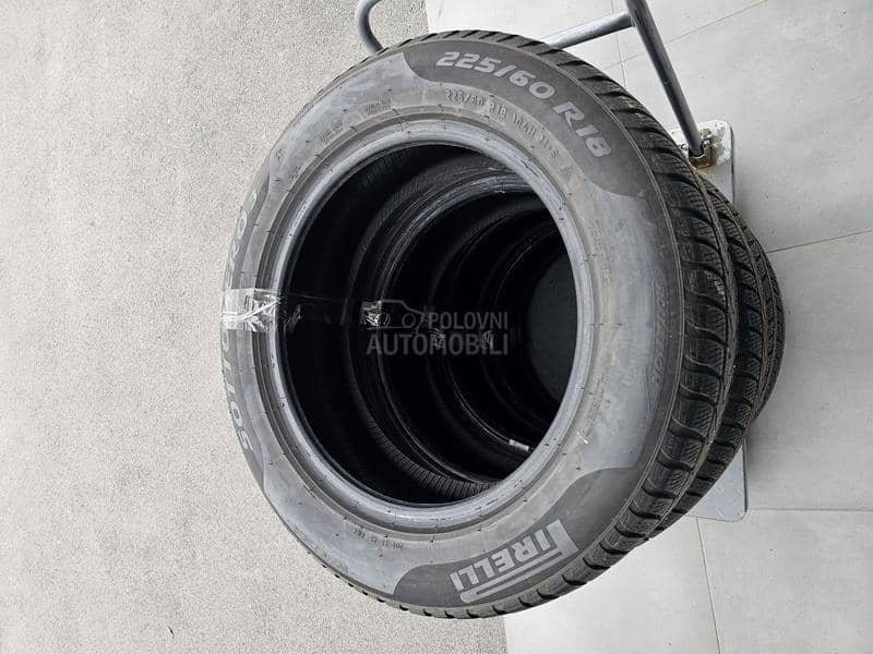 Pirelli 225/60 R18 Zimska