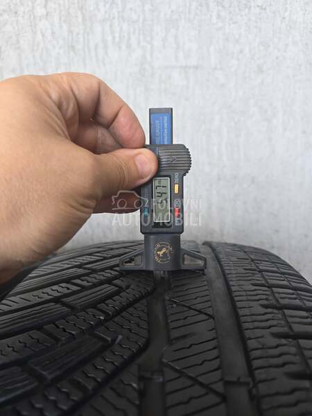 Michelin 235/50 R18 Zimska