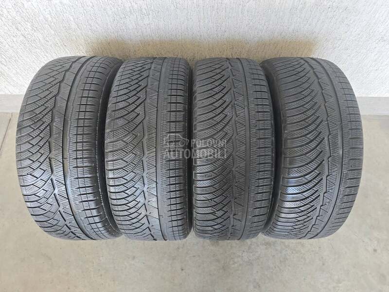 Michelin 235/50 R18 Zimska