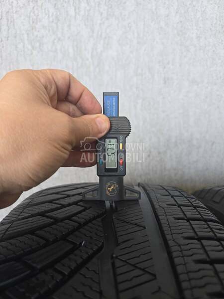 Michelin 235/50 R18 Zimska