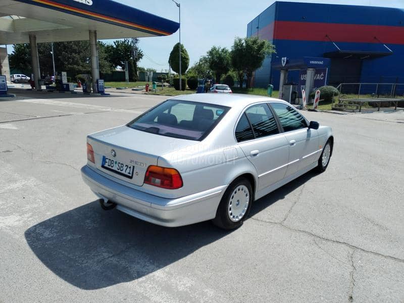 BMW 520 