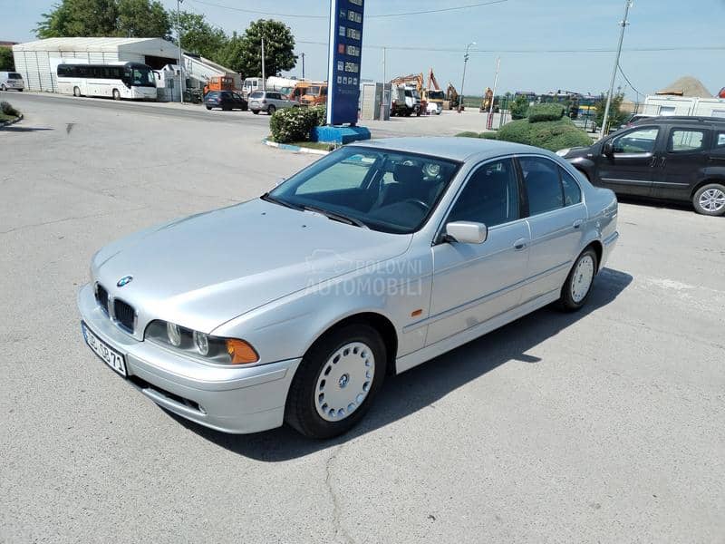 BMW 520 