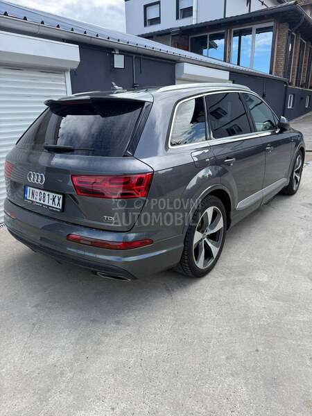 Audi Q7 S-Line