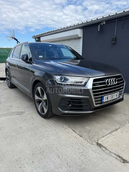 Audi Q7 S-Line