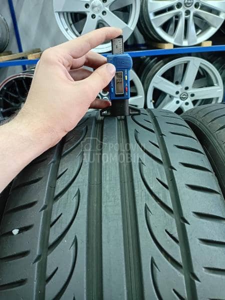 Hankook 235/40 R18 Letnja