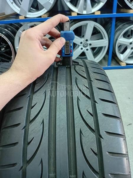 Hankook 235/40 R18 Letnja