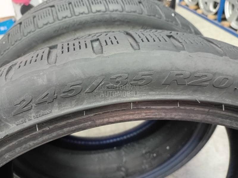 Pirelli 245/35 R20 Zimska