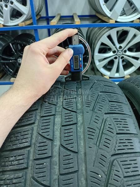 Pirelli 245/35 R20 Zimska