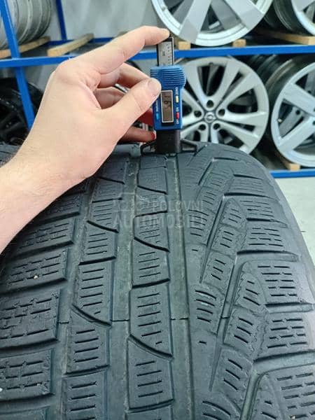 Pirelli 245/35 R20 Zimska